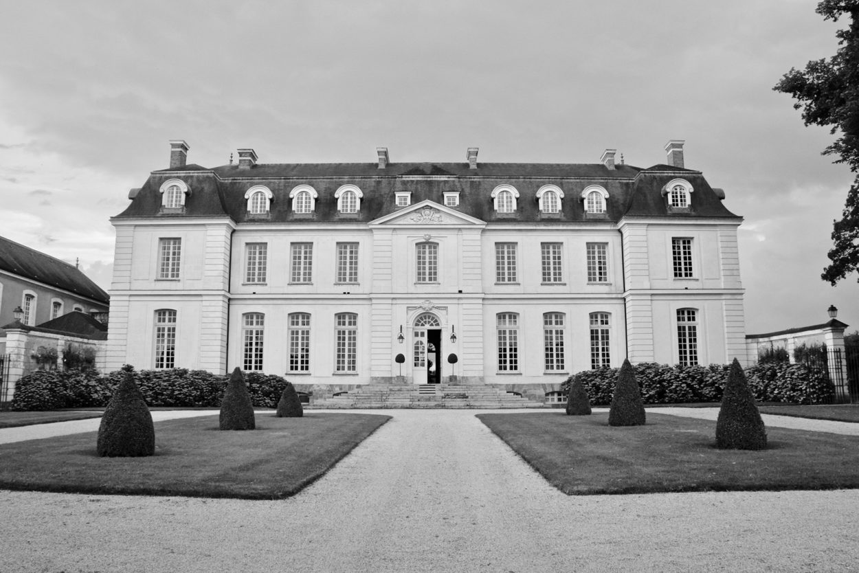 Chateau Black&White